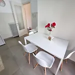 Leonidas' Privileged Apartament
