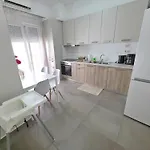 Leonidas' Privileged Apartament Kastoria