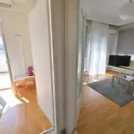 Apartament Leonidas' Privileged