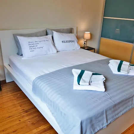 Leonidas' Privileged 卡斯托里亚