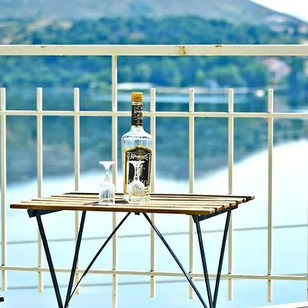 Leonidas' Privileged *