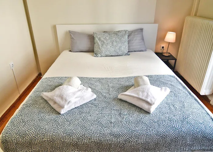 דירה Leonidas' Privileged קסטוריה