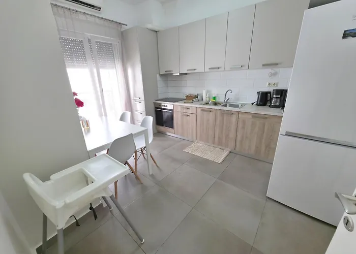 Leonidas' Privileged Apartamento Castória